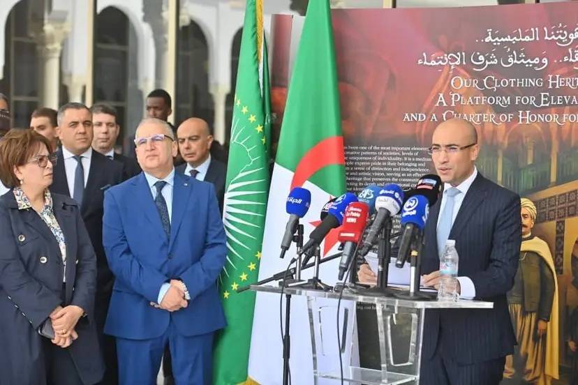 Press_Release : Secretary of State for the National Community oversees the opening of the African cultural exhibition at M'fdi Zakaria Palace of Culture